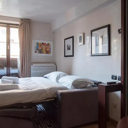 Youhosty - Duomo Apartment